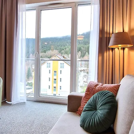 Vinyl & View 327 - Panorama - Czarna Gora 3*